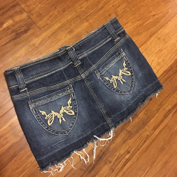 Jean Mini Skirt - Picture 3 of 6